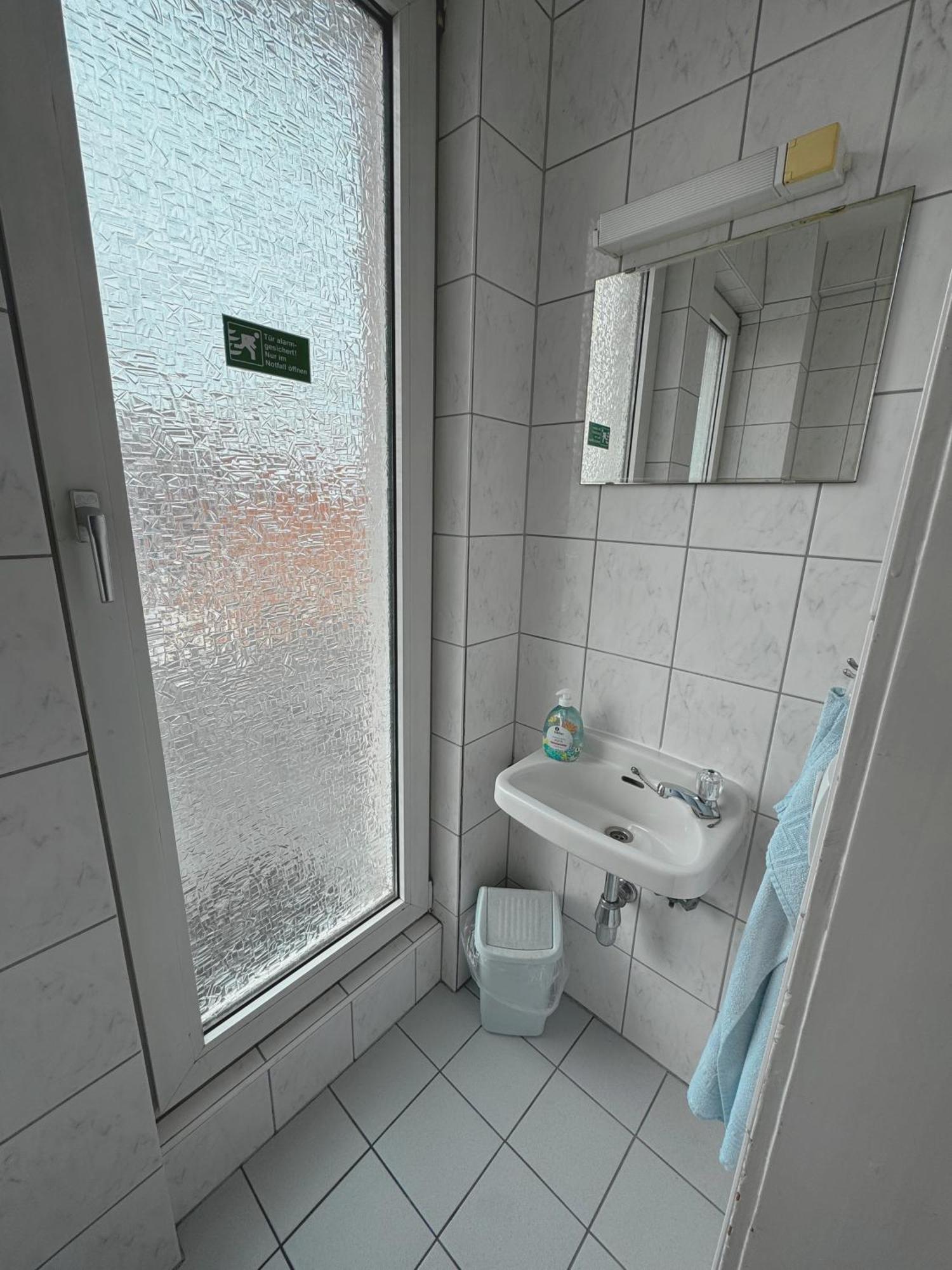 Hostel Heinzelmaennchen Keulen Buitenkant foto