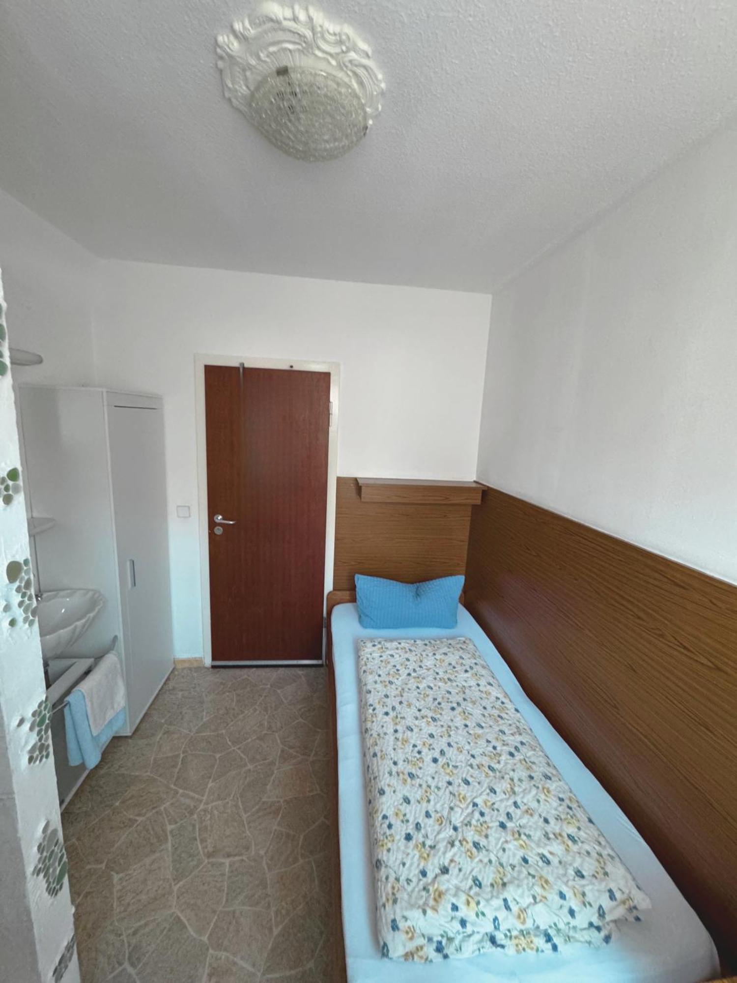Hostel Heinzelmaennchen Keulen Buitenkant foto