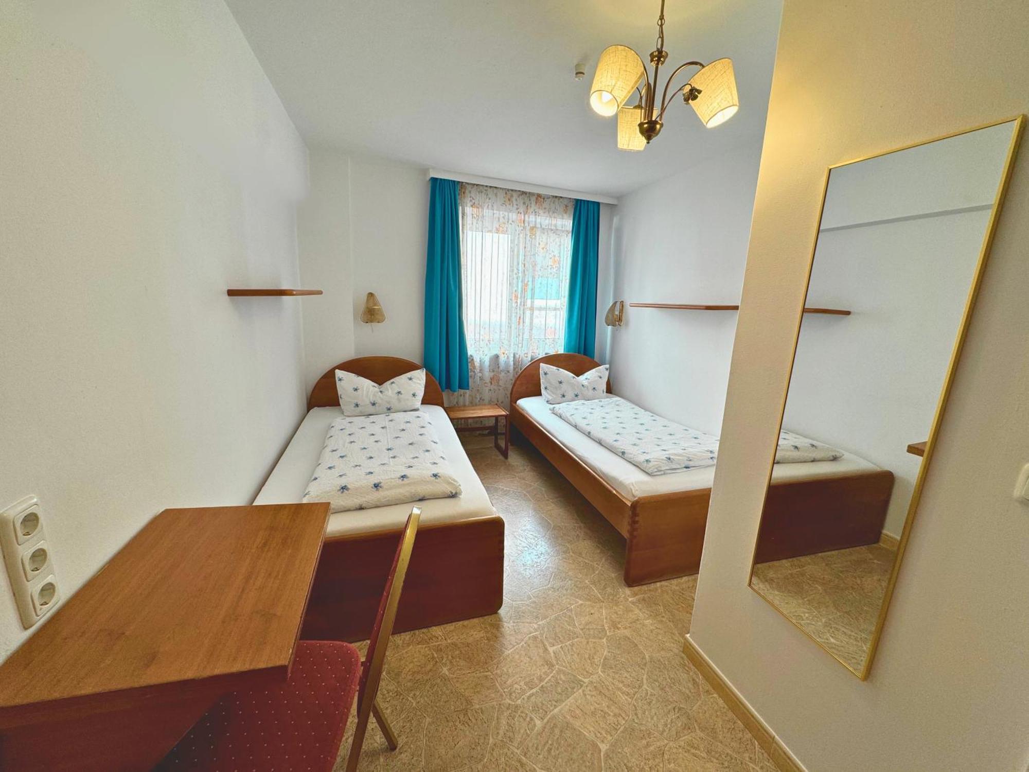 Hostel Heinzelmaennchen Keulen Buitenkant foto