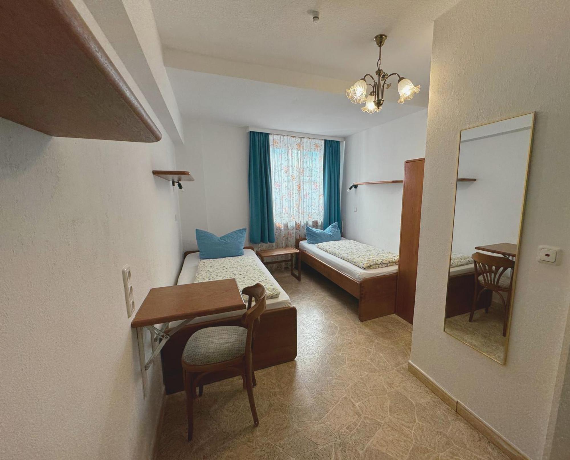 Hostel Heinzelmaennchen Keulen Buitenkant foto