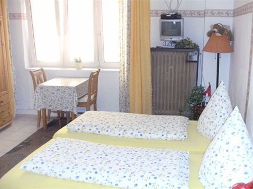 Hostel Heinzelmaennchen Keulen Buitenkant foto