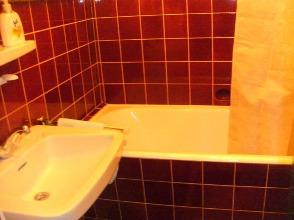 Hostel Heinzelmaennchen Keulen Buitenkant foto