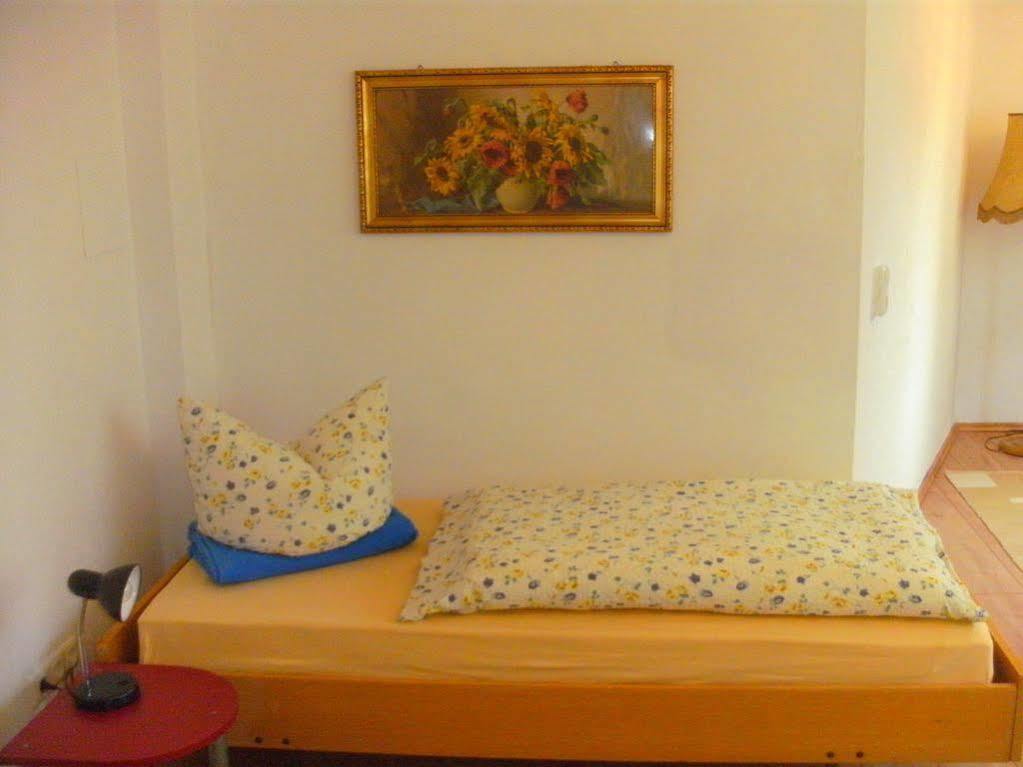 Hostel Heinzelmaennchen Keulen Buitenkant foto